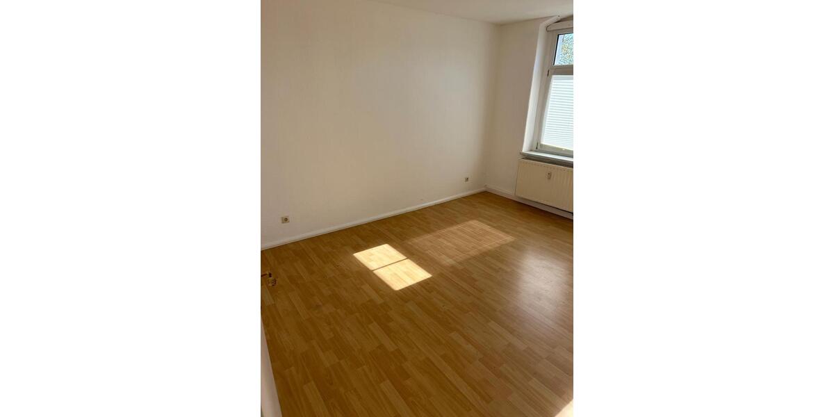 Erdgeschoßwohnung Waldheim - 2 Zimmer, 40 m&sup2;, 390&euro; | Angebot:26519796