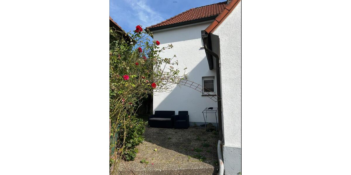 Dachgeschoßwohnung Bad Hersfeld - 2 Zimmer, 50 m&sup2;, 450&euro; | Angebot:25932501