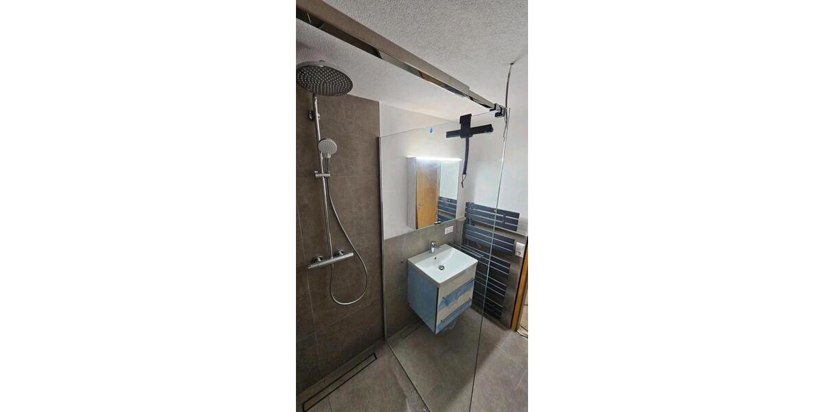 Erdgeschoßwohnung Rottenburg am Neckar - 20 Zimmer, 400 m&sup2;, 500&euro; | Angebot:19697081