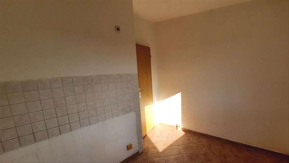 Etagenwohnung Elsterwerda - 3 Zimmer, 63 m&sup2;, 340&euro; | Angebot:26674012
