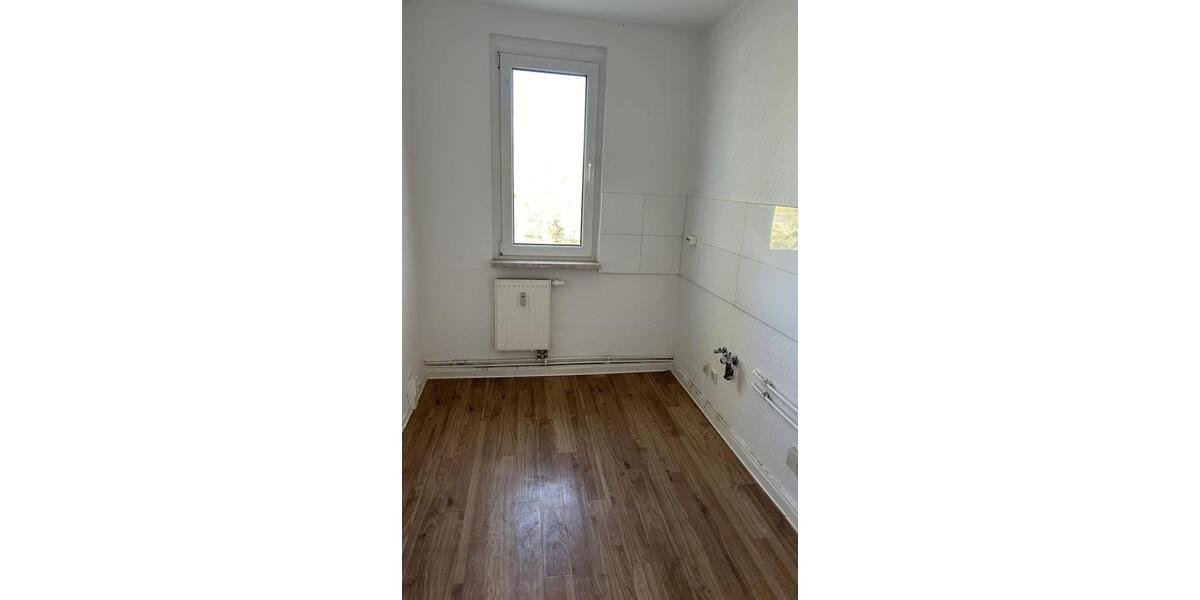 Etagenwohnung Bad Dürrenberg - 3 Zimmer, 61 m&sup2;, 351&euro; | Angebot:26088596