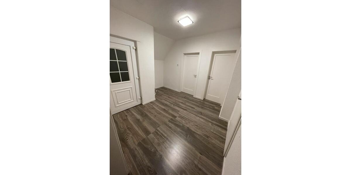 Dachgeschoßwohnung Lübbecke - 2 Zimmer, 65 m&sup2;, 750&euro; | Angebot:26022955