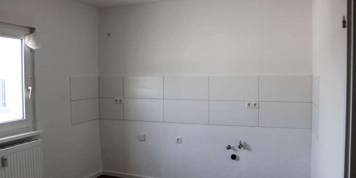 ruhige 4 Zimmer-Wohnung im Hinterhaus ***frisch renoviert*** mit Balkon 4 zimmer