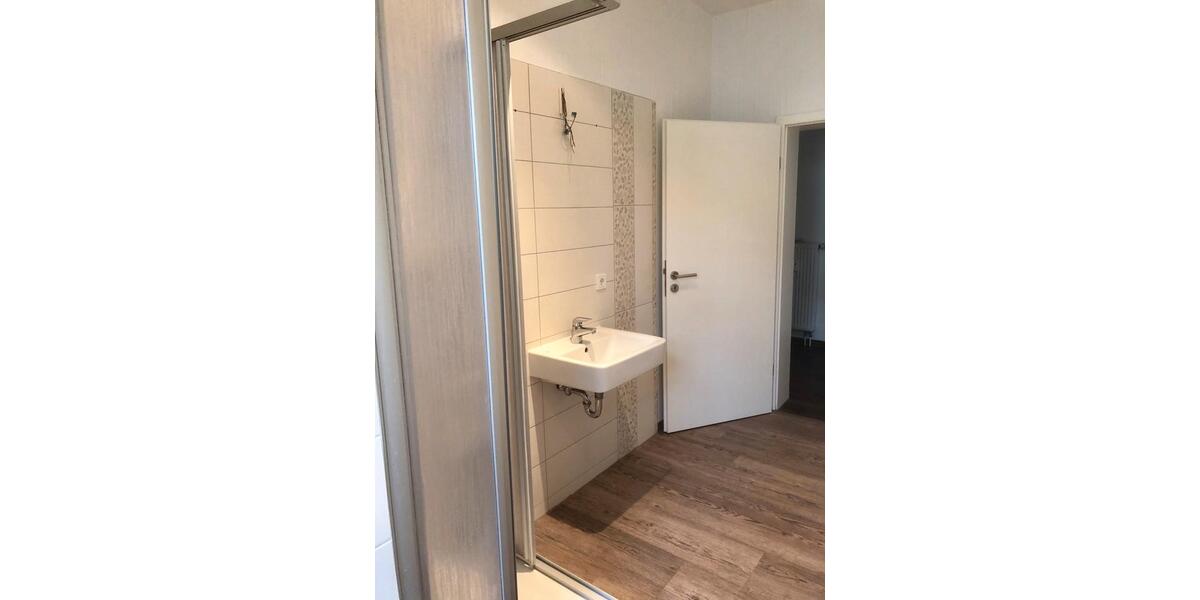 Etagenwohnung Oschersleben (Bode) - 4 Zimmer, 98 m&sup2;, 950&euro; | Angebot:23089804