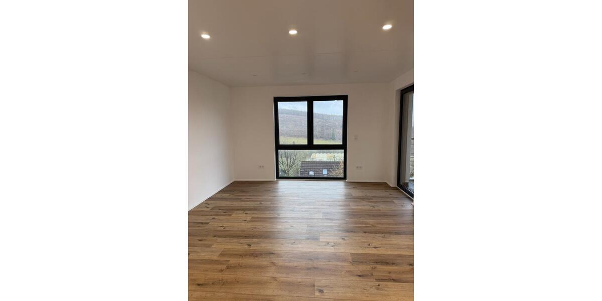 Etagenwohnung Netphen - 2 Zimmer, 90 m&sup2;, 1.000&euro; | Angebot:25178877