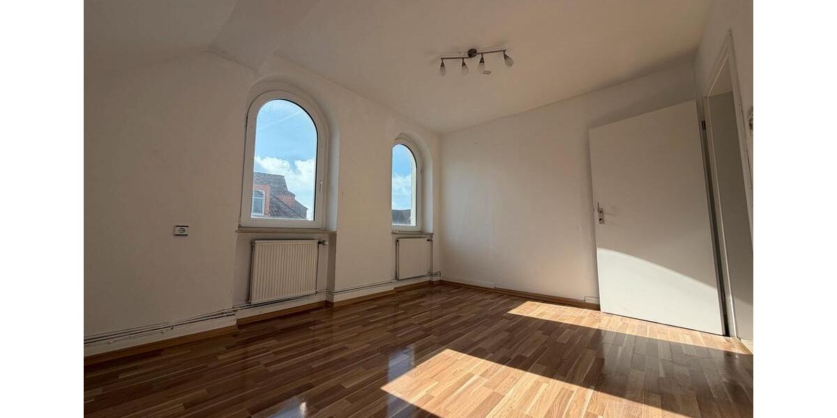 Dachgeschoßwohnung Lüdenscheid - 3 Zimmer, 75 m&sup2;, 530&euro; | Angebot:26070439