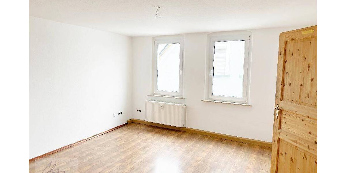 Etagenwohnung Riesa Gröba - 6 Zimmer, 127 m&sup2;, 950&euro; | Angebot:26556321