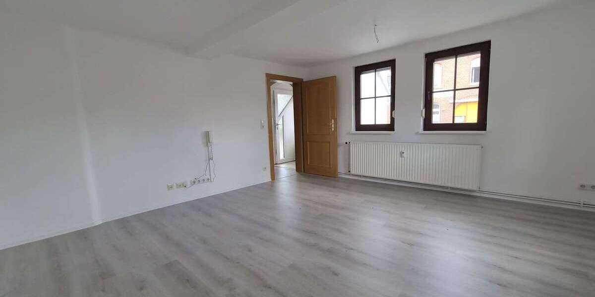 Einfamilienhaus Sinntal - 5 Zimmer, 91 m&sup2;, 750&euro; | Angebot:27069285