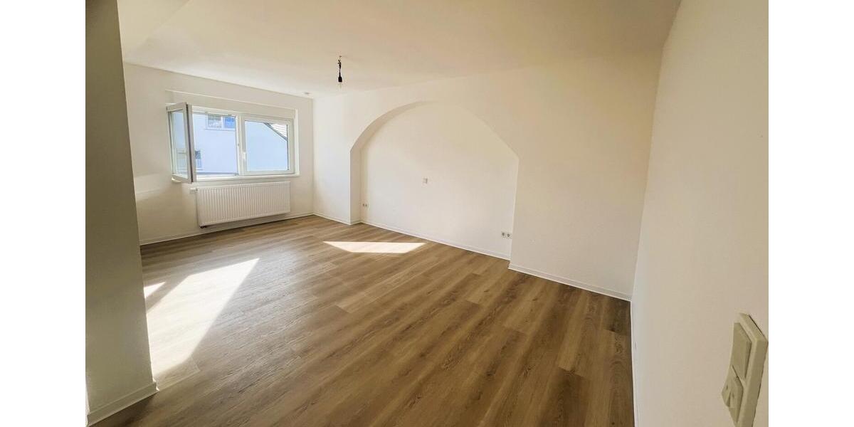 Etagenwohnung Runkel - 6 Zimmer, 155 m&sup2;, 1.400&euro; | Angebot:25653896