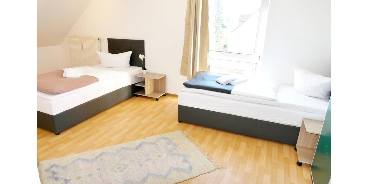 Wohnen auf Zeit Schwandorf - 3 Zimmer, 60 m&sup2;, 84&euro; | Angebot:18415461