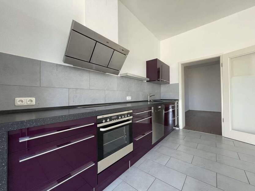 Wohntraum! Große 3 Zimmerwohnung mit riesiger Dachterrasse, Kamin + Einbauküche! 3 zimmer