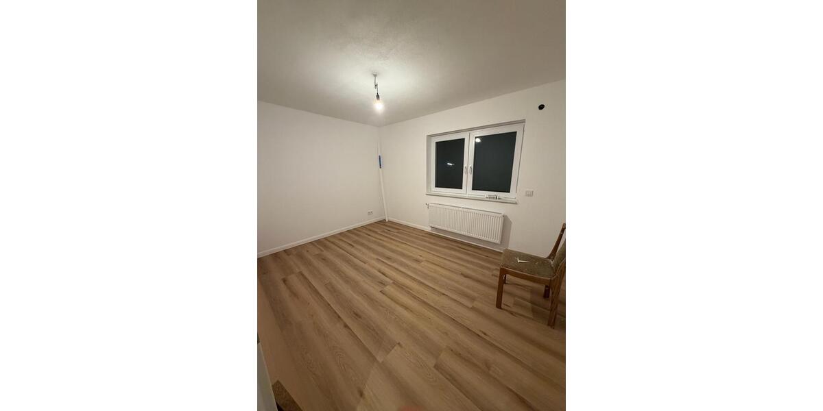 Etagenwohnung Stadtallendorf - 4 Zimmer, 110 m&sup2;, 1.250&euro; | Angebot:26636087