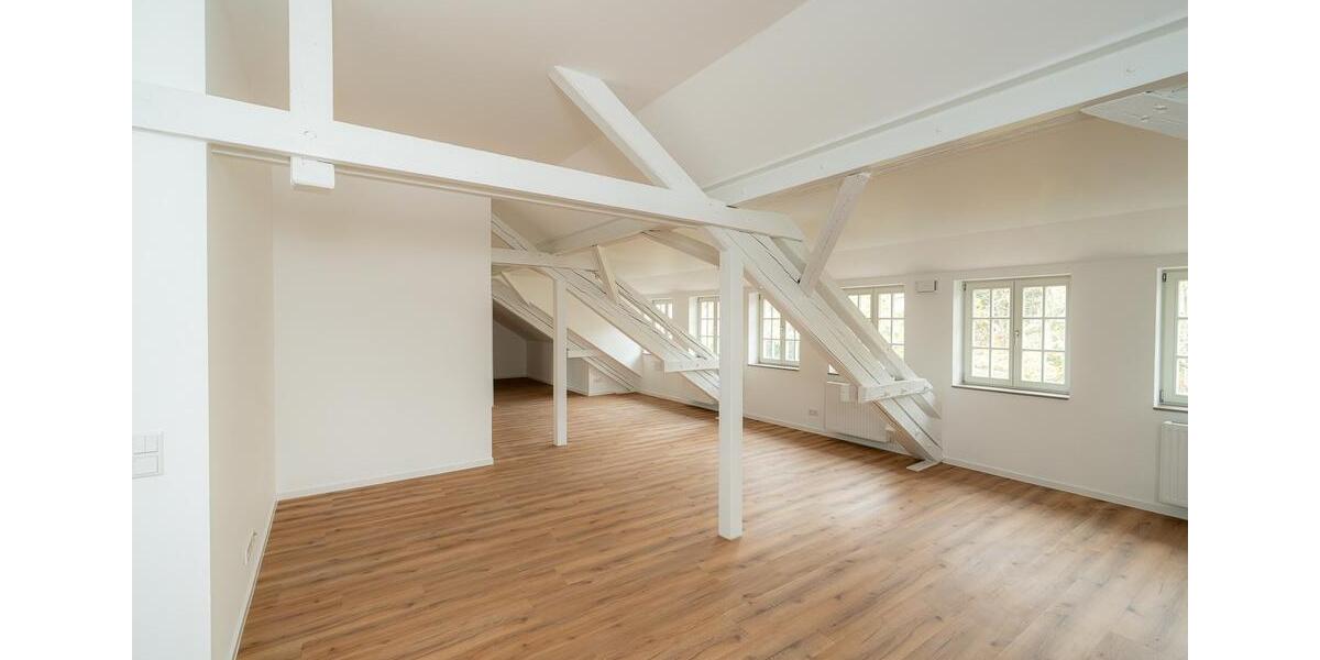 Exklusives Penthouse im denkmalgeschützten Lahmann-Sanatorium. 4 zimmer