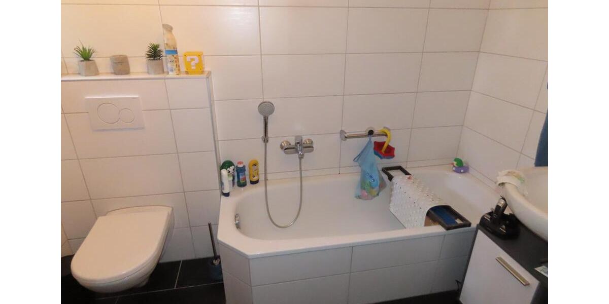 Erdgeschoßwohnung Marktredwitz - 3 Zimmer, 80 m&sup2;, 590&euro; | Angebot:25791187