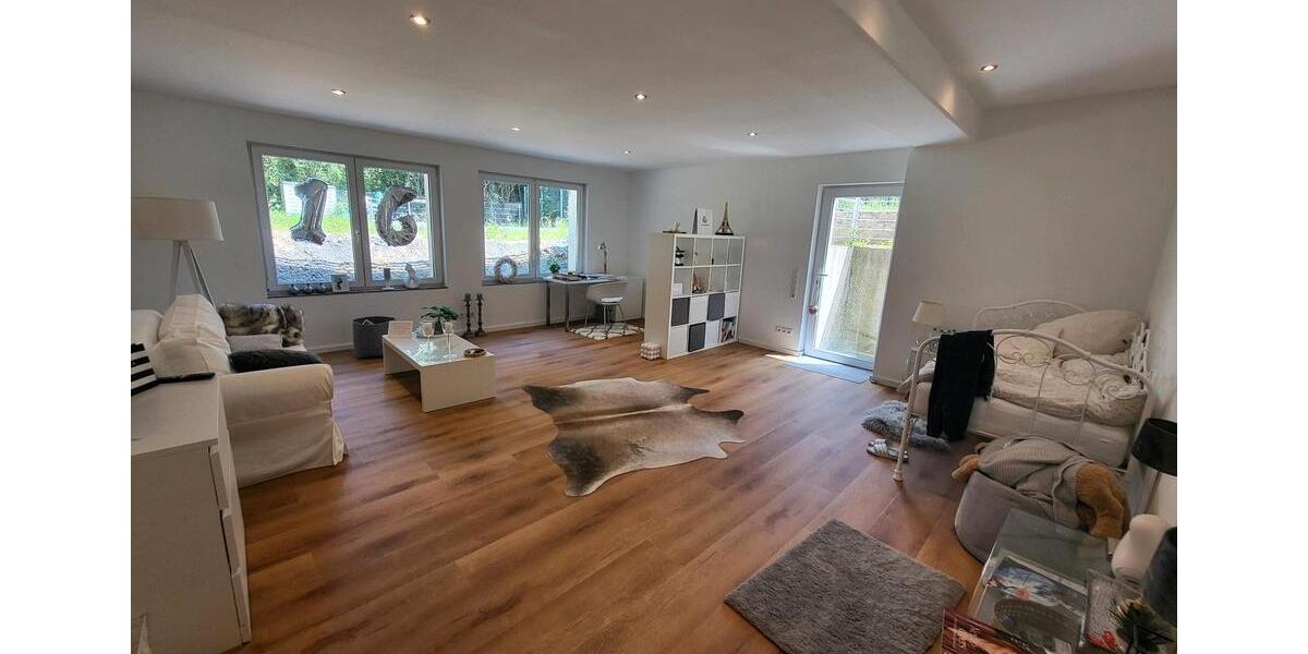 Wohnen auf Zeit Bonn Gronau - 10 Zimmer, 360 m&sup2;, 630&euro; | Angebot:26656257