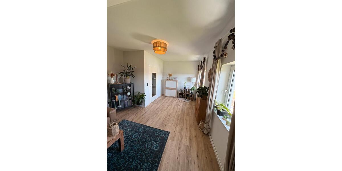 Dachgeschoßwohnung Homburg - 3 Zimmer, 120 m&sup2;, 1.100&euro; | Angebot:26049470