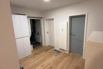 Wohnung Schwerin Gartenstadt - 3 Zimmer, 90 m&sup2;, 1.050&euro; | Angebot:26606276