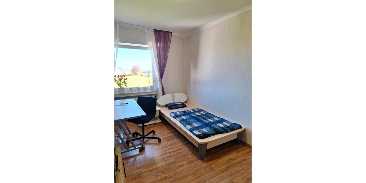 Wohnen auf Zeit Bad Wünnenberg - 5 Zimmer, 18 m&sup2;, 450&euro; | Angebot:26268315