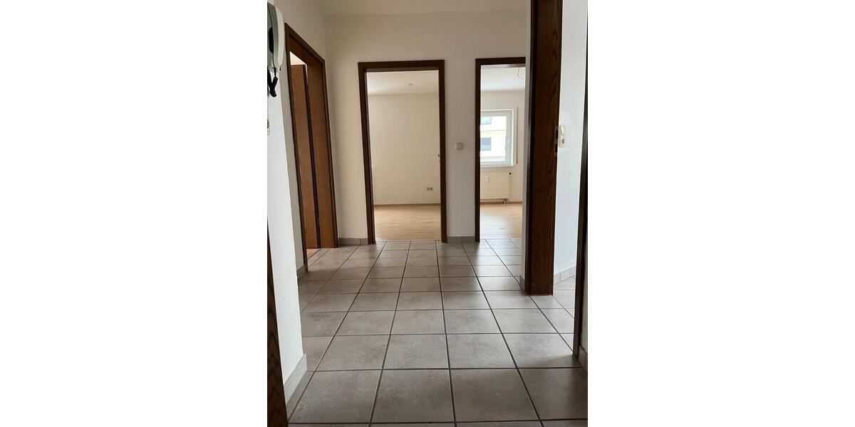 Dachgeschoßwohnung Werdohl - 3 Zimmer, 70 m&sup2;, 450&euro; | Angebot:26439201
