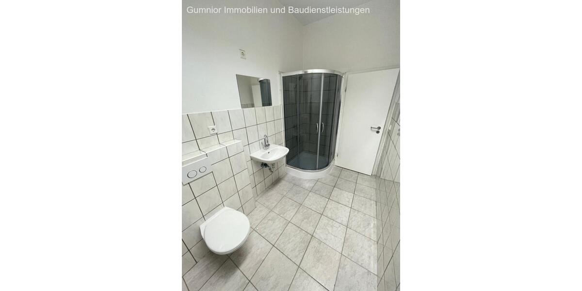 Erdgeschoßwohnung Neustadt an der Waldnaab - 4 Zimmer, 118 m&sup2;, 1.000&euro; | Angebot:23715906