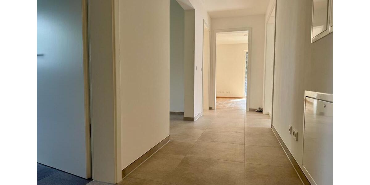 Dachgeschoßwohnung Dachau - 3 Zimmer, 93 m&sup2;, 1.990&euro; | Angebot:26645461