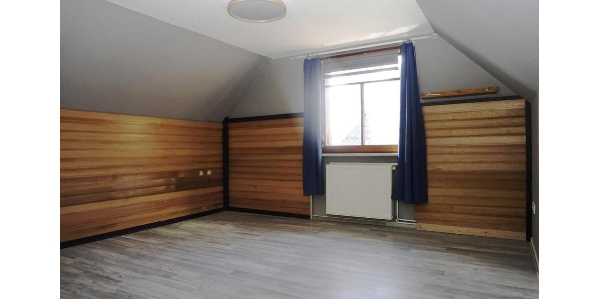 Doppelhaushälfte Wilhelmshaven - 2 Zimmer, 87 m&sup2;, 700&euro; | Angebot:25965607