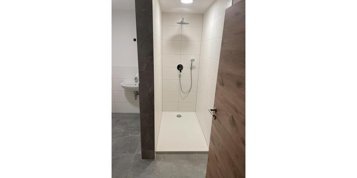 34 zimmerwohnung zu vermieten in Peterzell 3.5 zimmer