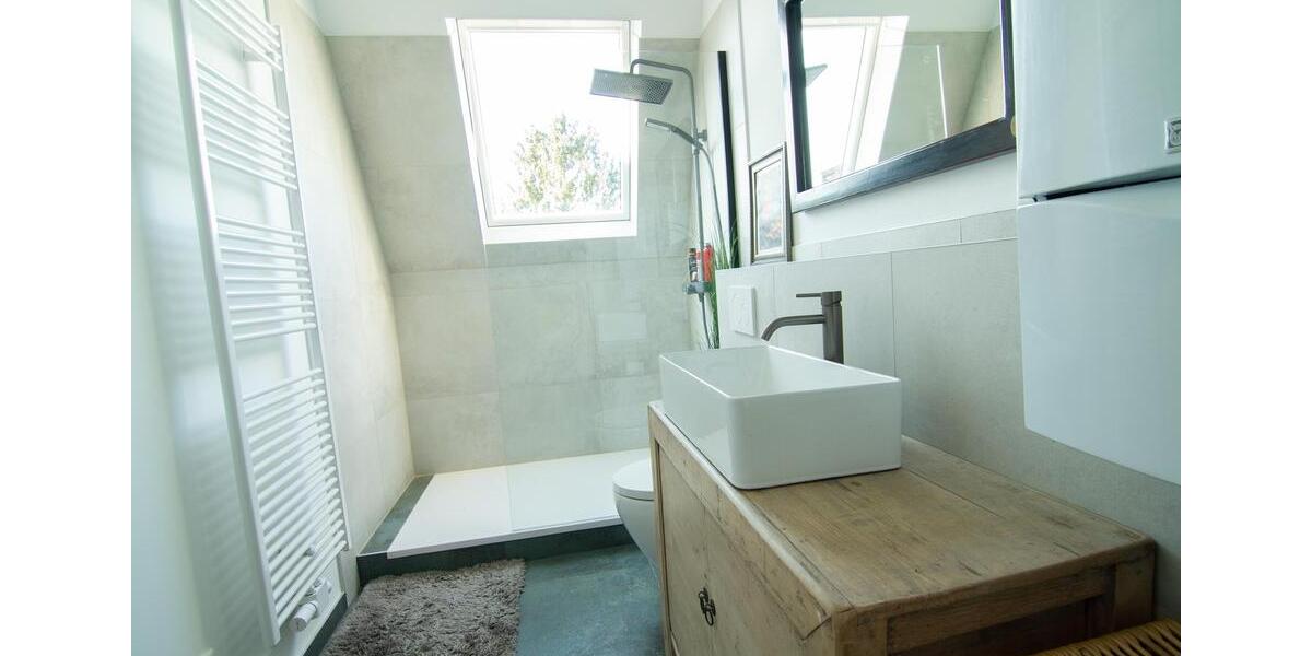 Charmanter Altbau – komplett möbliert & sofort bezugsbereit 2 zimmer