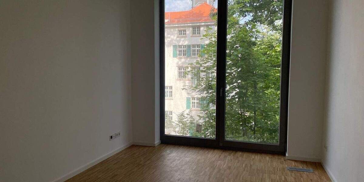 Einfamilienhaus Dresden Bühlau/Weißer Hirsch - 3 Zimmer, 107 m&sup2;, 2.490&euro; | Angebot:25748891