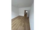 **Kernsaniertes WG-Zimmer mit Einbauküche und Balkon in Wuppertal** 1 zimmer