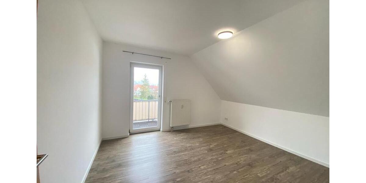 Moderne 2-Zimmer, EBK, neuem Bad, Balkon & Stellplatz 2 zimmer