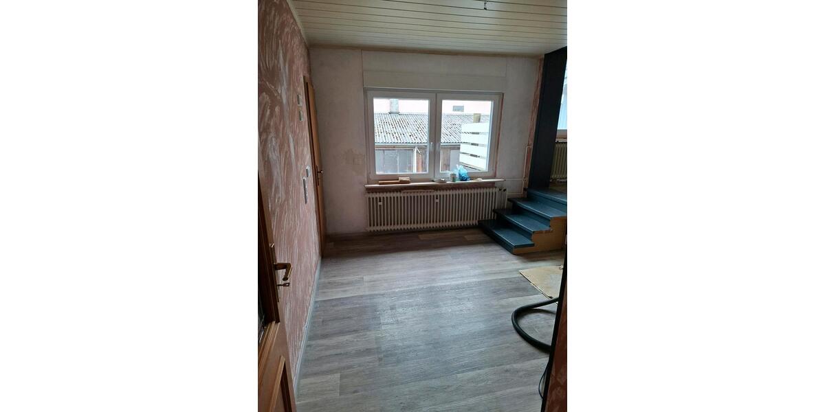 Etagenwohnung Idstein - 4 Zimmer, 100 m&sup2;, 700&euro; | Angebot:26033430