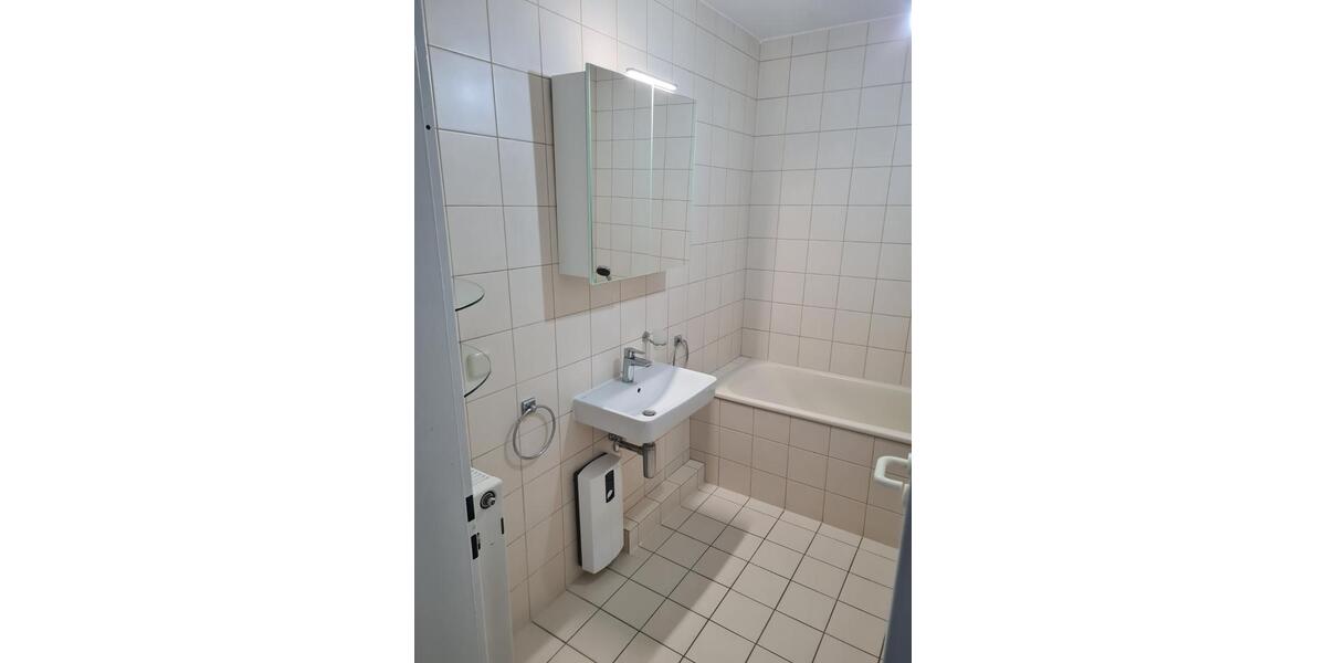 Etagenwohnung Bottrop - 2 Zimmer, 72 m&sup2;, 730&euro; | Angebot:24769209