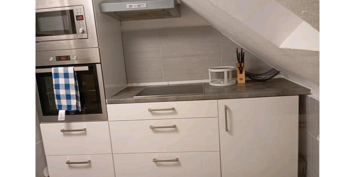 Dachgeschoßwohnung Hameln Kernstadt - 3 Zimmer, 65 m&sup2;, 490&euro; | Angebot:26588544