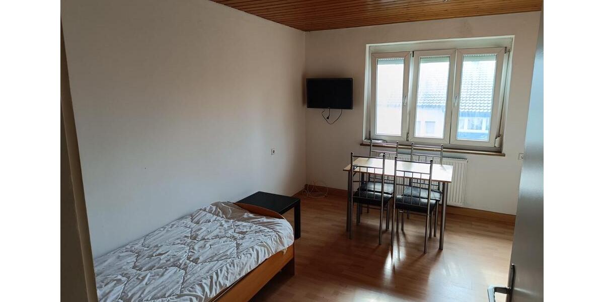 Wohnen auf Zeit Zell am Main - 1 Zimmer, 16 m&sup2;, 420&euro; | Angebot:26246254