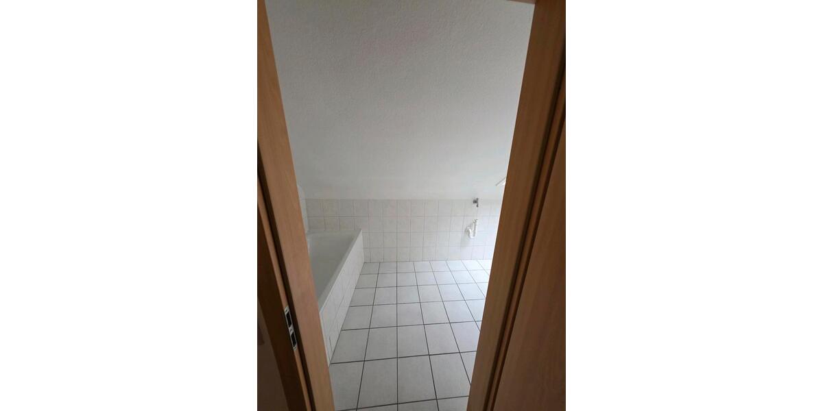 Dachgeschoßwohnung Bad Mergentheim - 2 Zimmer, 64 m&sup2;, 550&euro; | Angebot:25991608