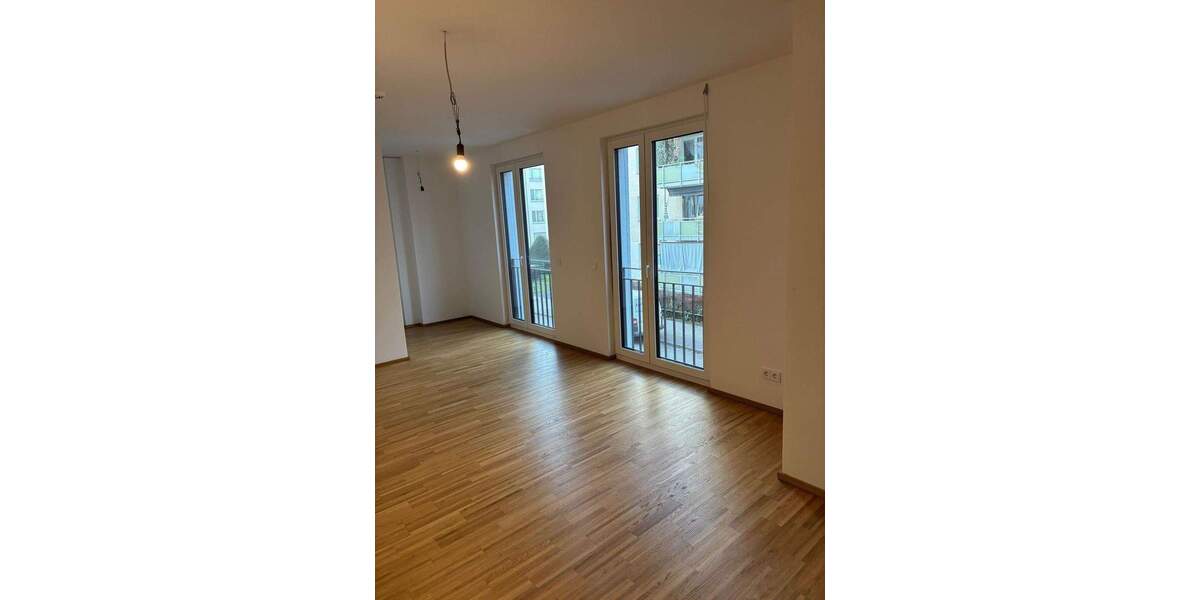 Etagenwohnung Offenbach am Main Hafen - 2 Zimmer, 71 m&sup2;, 1.355&euro; | Angebot:25772898