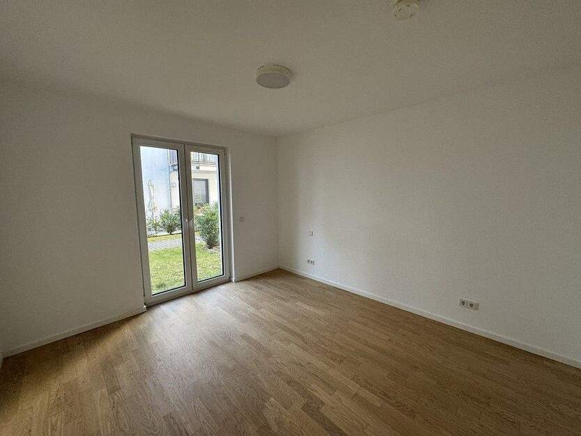 TRIER - nahe Zentrum - Moderne 2 Zimmer Wohnung mit Stellplatz und Terrasse 2 zimmer