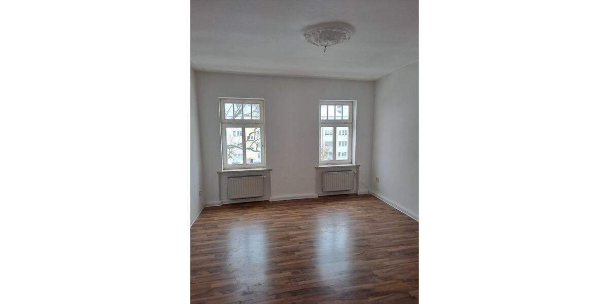 Dachgeschoßwohnung Waldheim - 2 Zimmer, 53 m&sup2;, 290&euro; | Angebot:24688338