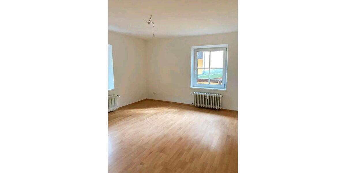 Etagenwohnung Marktschellenberg - 3.5 Zimmer, 77 m&sup2;, 900&euro; | Angebot:25342283