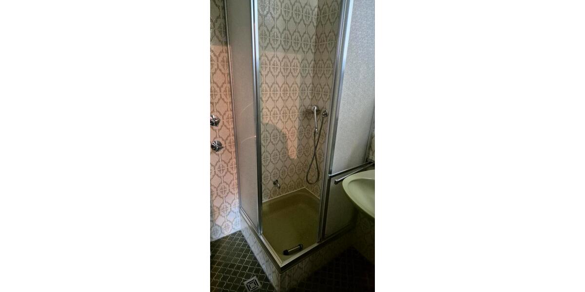 Wohnen auf Zeit Pfullingen - 1 Zimmer, 25 m&sup2;, 15&euro; | Angebot:24581277