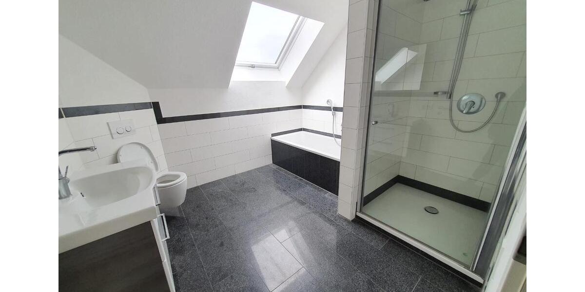 Dachgeschoßwohnung Hilpoltstein - 4 Zimmer, 170 m&sup2;, 1.200&euro; | Angebot:26425712