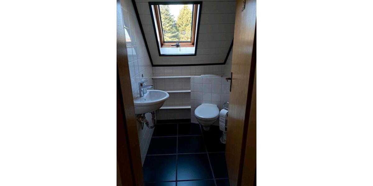 Dachgeschoßwohnung Steffenberg - 4 Zimmer, 100 m&sup2;, 880&euro; | Angebot:26311660
