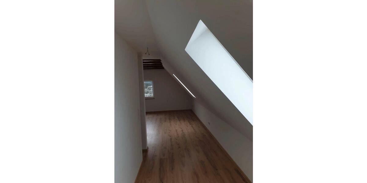 Dachgeschosswohnung zur Miete 2 zimmer