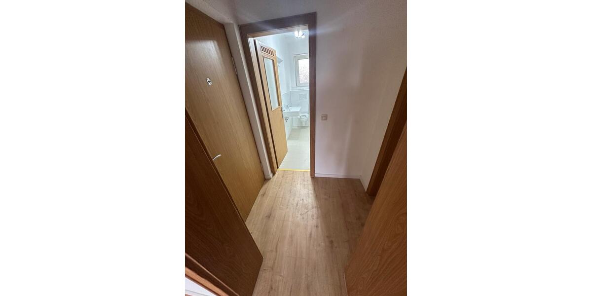 Etagenwohnung Saarbrücken - 2 Zimmer, 60 m&sup2;, 550&euro; | Angebot:26626524