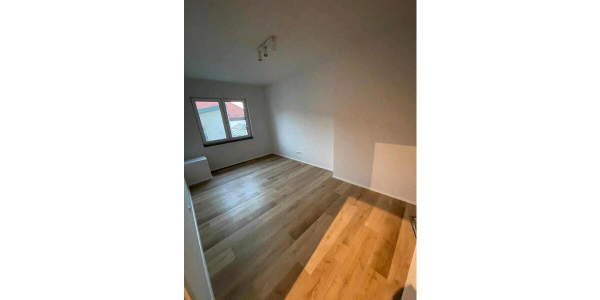 Wohnen auf Zeit Ludwigsburg - 1 Zimmer, 15 m&sup2;, 550&euro; | Angebot:25957643