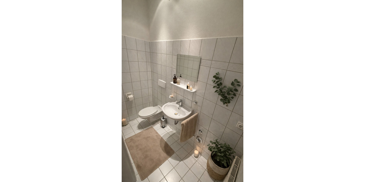 Erdgeschoßwohnung Sondershausen - 3 Zimmer, 124 m&sup2;, 931&euro; | Angebot:23279375