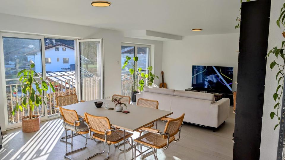 Schöne 3,5 Zimmer-Wohnung in Oberschönau mit Balkon und Bergpanorama 3 zimmer