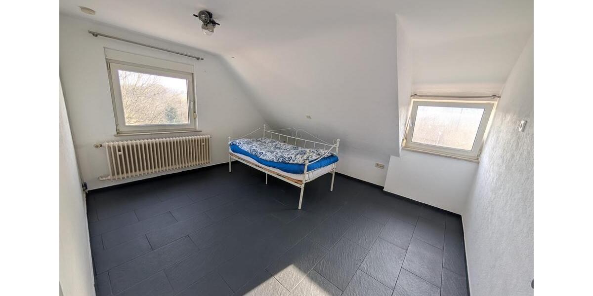 Dachgeschoßwohnung Waiblingen Bittenfeld - 3 Zimmer, 75 m&sup2;, 1.250&euro; | Angebot:25081509