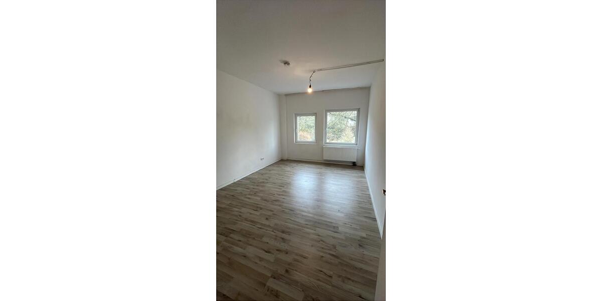 Erdgeschoßwohnung Sulzbach (Saar) - 6 Zimmer, 185 m&sup2;, 1.100&euro; | Angebot:24867538